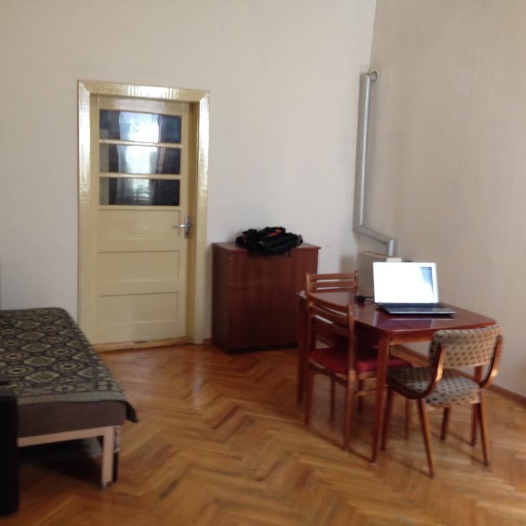 Apartment Downtown 무카체베 외부 사진